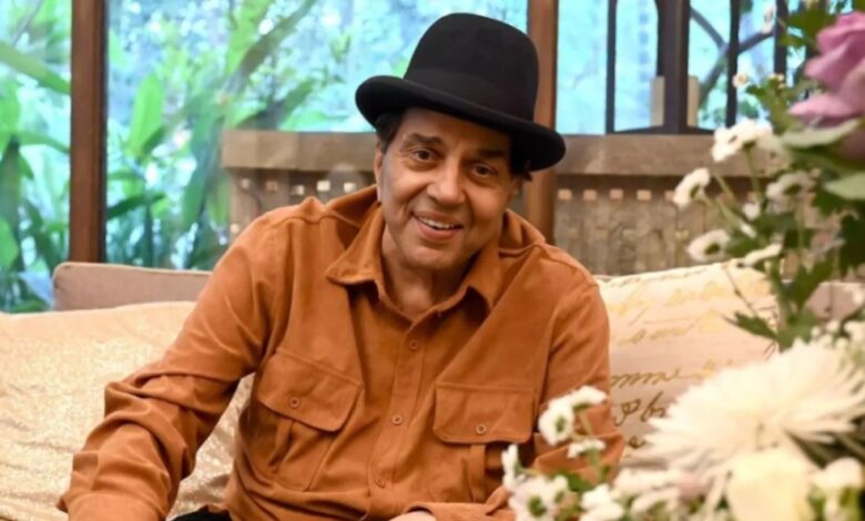 Dharmendra Death News Fake: नहीं हुआ अभिनेता धर्मेंद्र का निधन, बेटी ईशा देओल ने बताया—स्वास्थ्य में हो रहा सुधार...