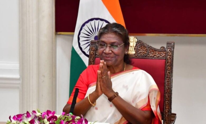 अंबिकापुर में आज राष्ट्रपति द्रौपदी मुर्मू, वैद्यों को राशि ट्रांसफर और जनजातीय नृत्य महोत्सव का शुभारंभ...