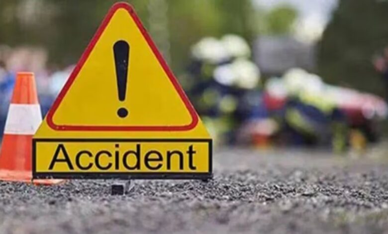 NH-53 पर भीषण सड़क दुर्घटना: ट्रेलर की चपेट में आई HR एग्जीक्यूटिव, मौके पर मौत...