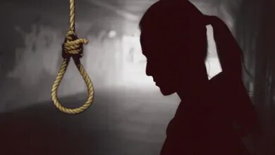 News Anchor Suicide: 27 वर्षीय महिला एंकर ने दफ्तर में लगाई फांसी, शादी से पहले उठाया खौफनाक कदम — सुसाइड नोट में लिखी चौंकाने वाली बात…