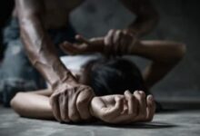 कोरबा: 65 वर्षीय बुजुर्ग महिला से खेत में दुष्कर्म, आरोपी को ग्रामीणों ने पकड़कर पीटा—पुलिस ने किया गिरफ्तार...