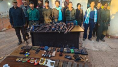 CG Breaking News: छत्तीसगढ़ में बड़ी सफलता: शीर्ष नक्सली रामधेर और 11 साथी सरेंडर, तीन राज्यों का नेटवर्क ध्वस्त”...