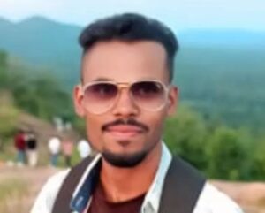 Sorry स्टेटस लगाने के बाद युवक की मौत, NH-130 किनारे पेड़ पर मिला शव...