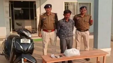 2 किलो गांजा और 55 हज़ार कैश के साथ आरोपी गिरफ्तार, रायपुर से भिलाई करता था तस्करी...