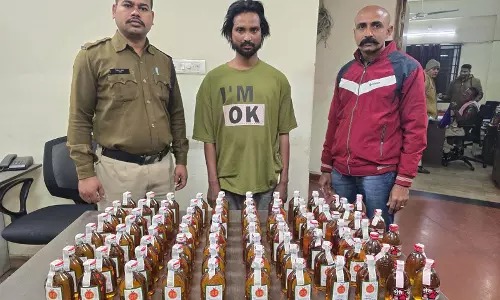 CG Crime News: कोतवाली क्षेत्र में अवैध शराब बिक्री का खुलासा, एक आरोपी गिरफ्तार...