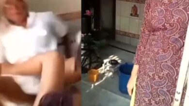 Romance in Shiv Mandir: मर्यादा तार-तार शिव मंदिर में शिवलिंग के सामने बुजुर्ग की शर्मनाक करतूत, वीडियो वायरल...