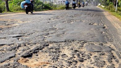 बिलासपुर की सड़कें बदहाल: गड्ढों और उड़ती धूल से लोग परेशान, जिम्मेदार विभाग बेखबर....