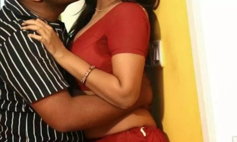 Mami-Bhanja Love Affair: सऊदी में था पति, देवरिया में मामी-भांजा फरार; 10 लाख के जेवर-कैश लेकर निकली पत्नी, FIR के बाद तलाश में जुटी पुलिस...