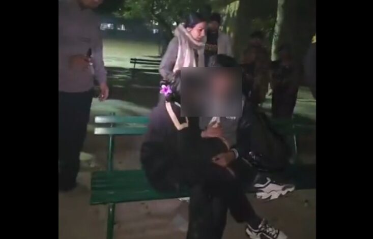 Midnight Park Scandal: राजधानी के सिटी पार्क में कपल रंगे हाथ पकड़ा गया, 18 मिनट 30 सेकंड का वीडियो वायरल...