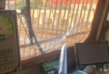 दुर्ग में राजधानी एक्सप्रेस पर पथराव, इंजन का कांच क्षतिग्र...