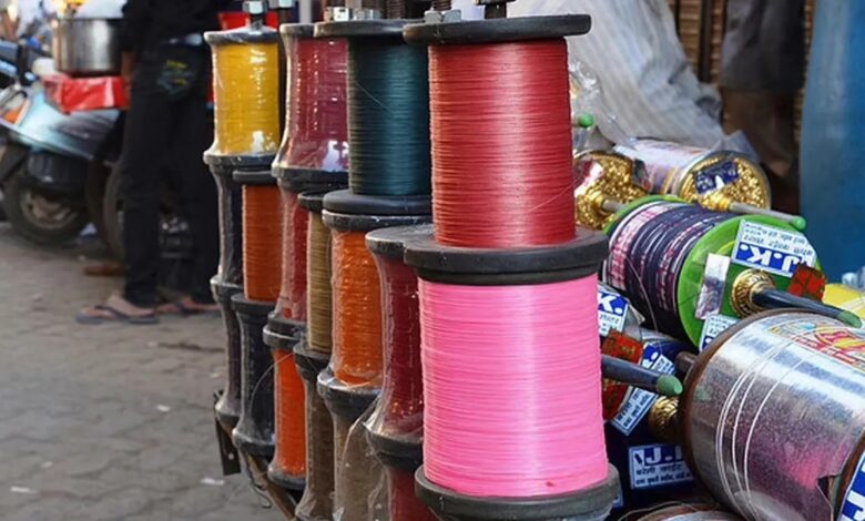 मकर संक्रांति से पहले ही पुलिस ने किया चाइनीज मांझा का स्टॉक जब्त, बेचने पर पहली गिरफ्तारी...